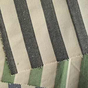 Genbrugsgarn farvet bomuld